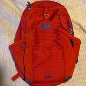 Kids tarn 12 backpack
